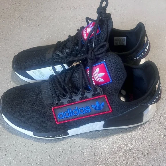 Adidas Originals NMD_R1.V2 - Picture 2 of 7